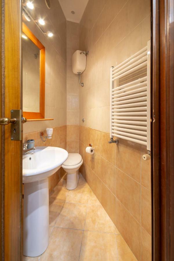 The Dante Apartment By HouseinNapoli Bagian luar foto