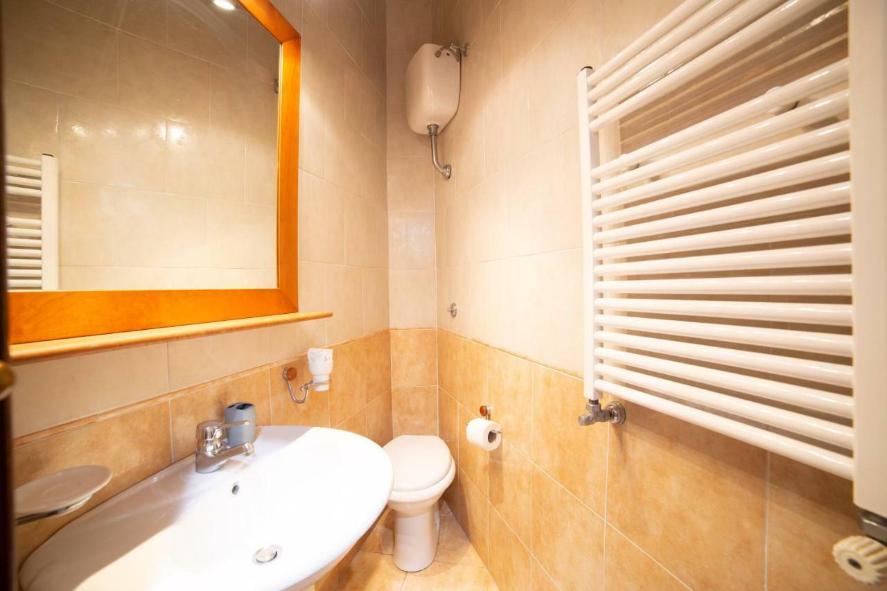 The Dante Apartment By HouseinNapoli Bagian luar foto