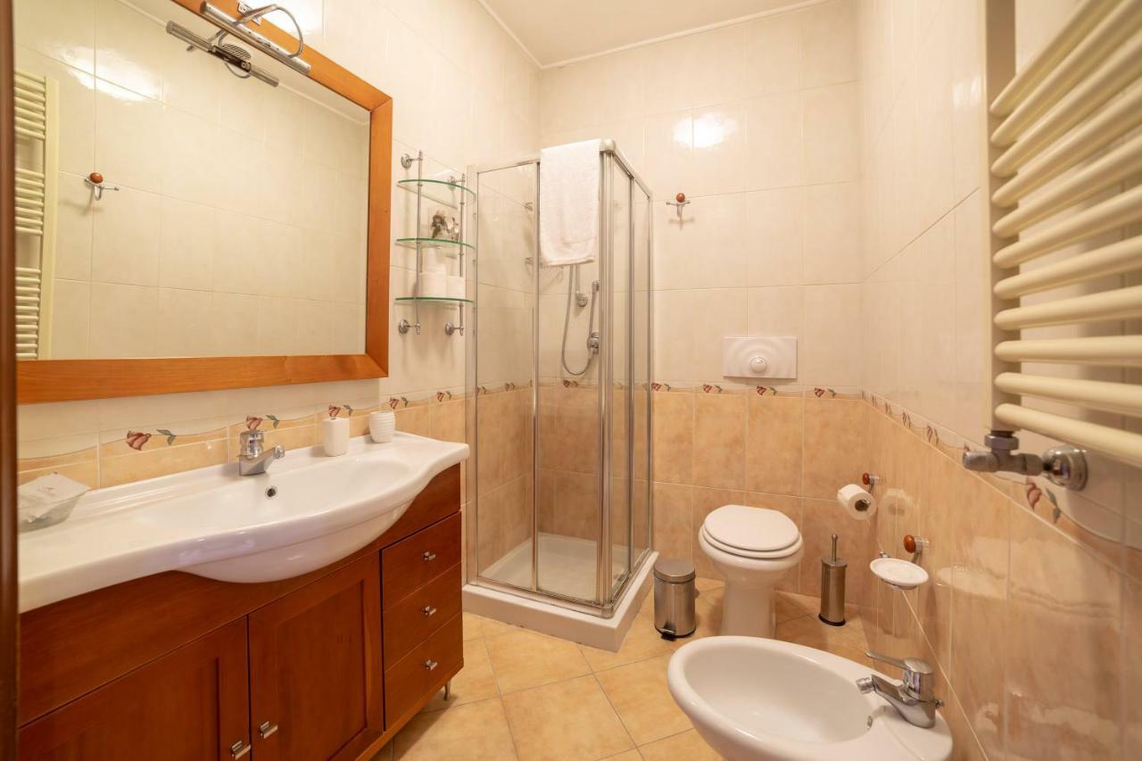 The Dante Apartment By HouseinNapoli Bagian luar foto